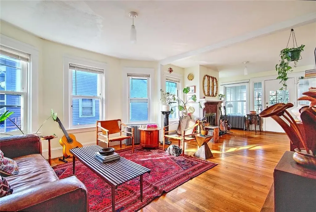 31 Mount Hope Avenue Providence RI 02906