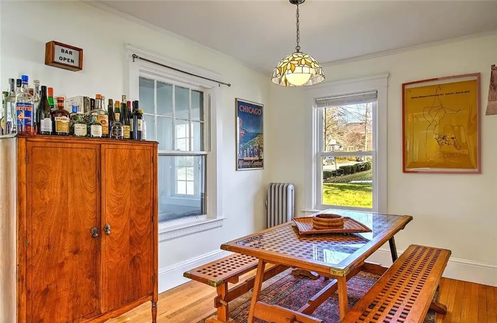 31 Mount Hope Avenue Providence RI 02906