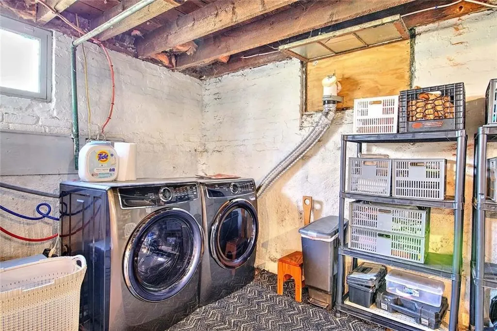 31 Mount Hope Avenue Providence RI 02906