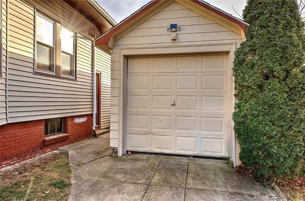 31 Mount Hope Avenue Providence RI 02906