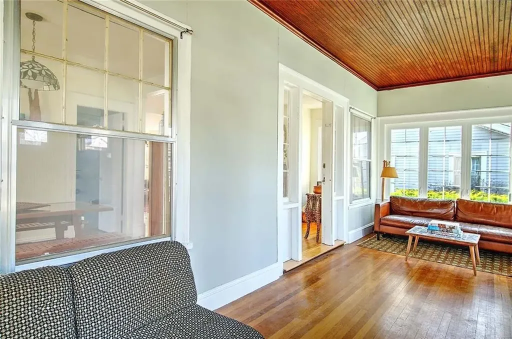 31 Mount Hope Avenue Providence RI 02906