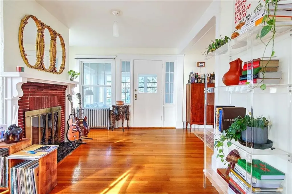 31 Mount Hope Avenue Providence RI 02906