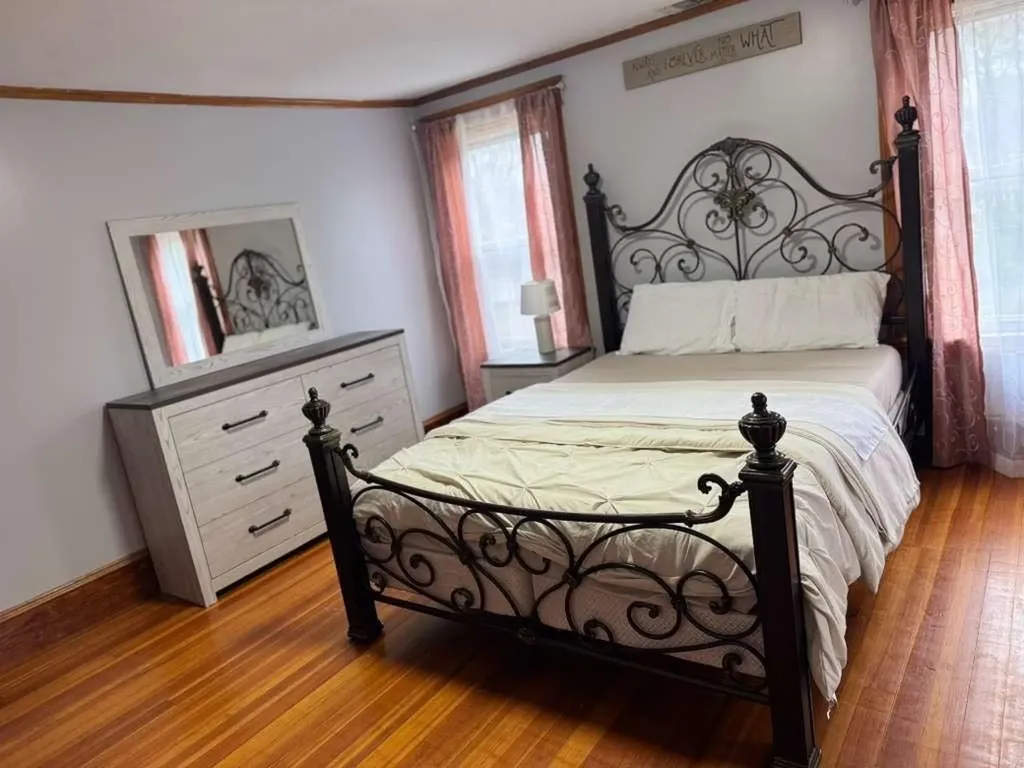 2 Brook Street Smithfield RI 02917