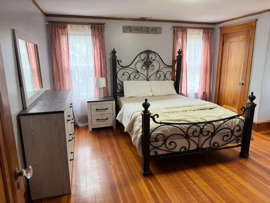 2 Brook Street Smithfield RI 02917