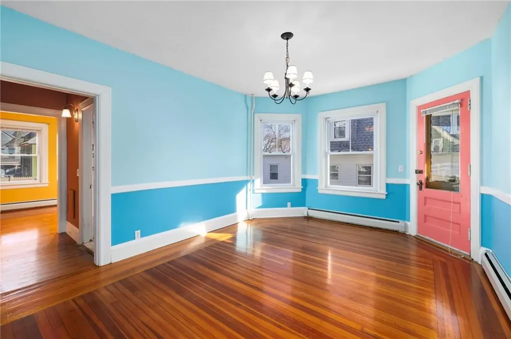 73 Bayside Avenue Warwick RI 02888