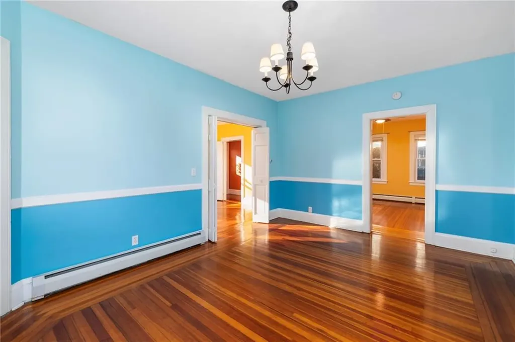 73 Bayside Avenue Warwick RI 02888