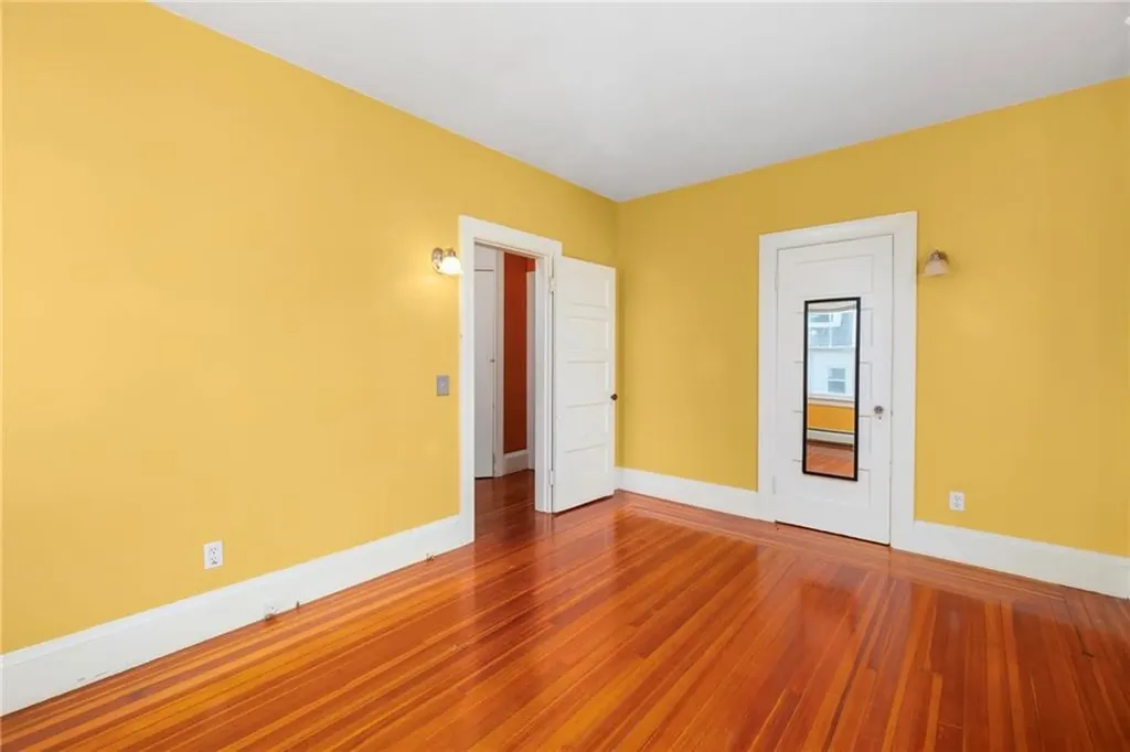 73 Bayside Avenue Warwick RI 02888