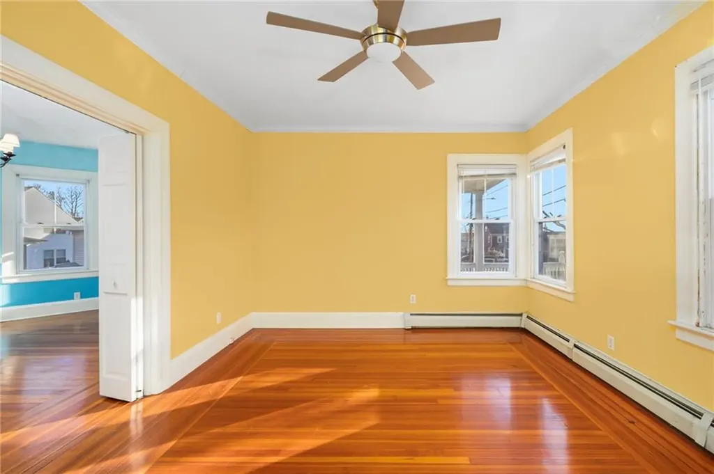 73 Bayside Avenue Warwick RI 02888