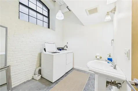 28 Bayley Street Pawtucket RI 02860