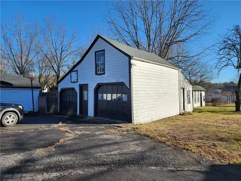 140 S Main Street Coventry RI 02816