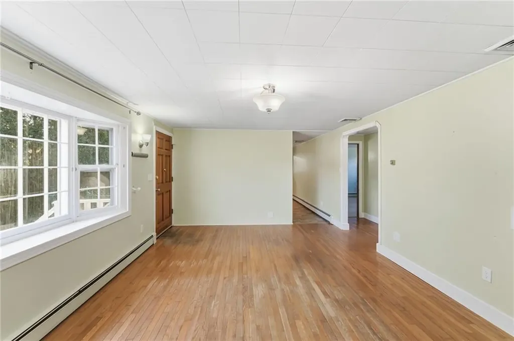 382 Beavertail Road Jamestown RI 02835