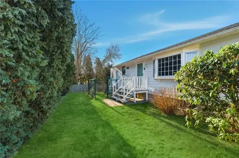 382 Beavertail Road Jamestown RI 02835