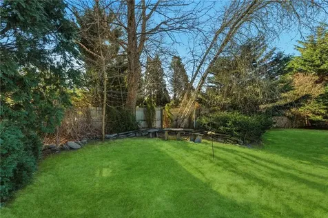 382 Beavertail Road Jamestown RI 02835