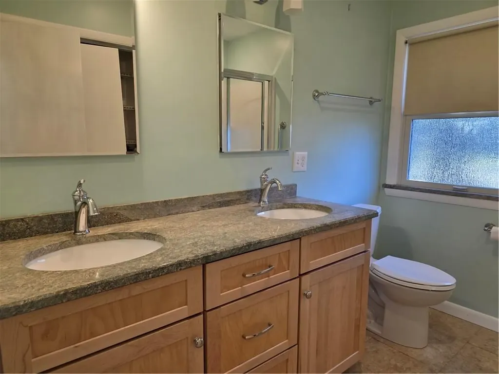 38 Bretton Woods Drive Cranston RI 02920