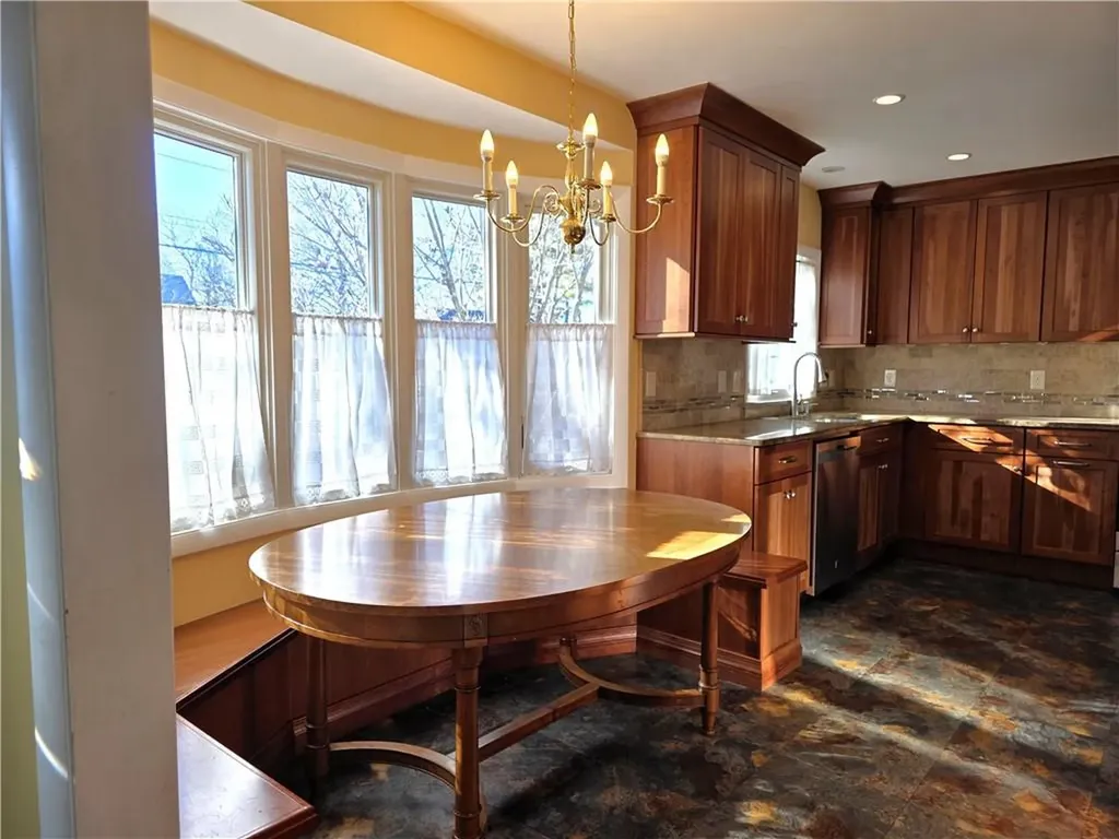 38 Bretton Woods Drive Cranston RI 02920