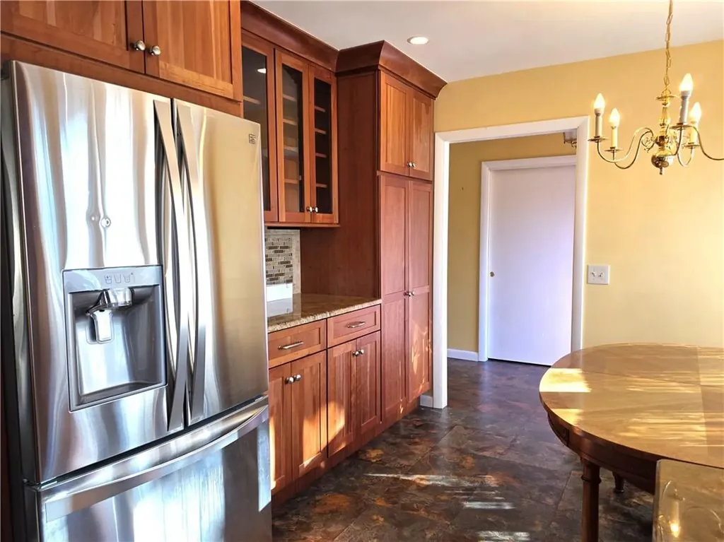 38 Bretton Woods Drive Cranston RI 02920