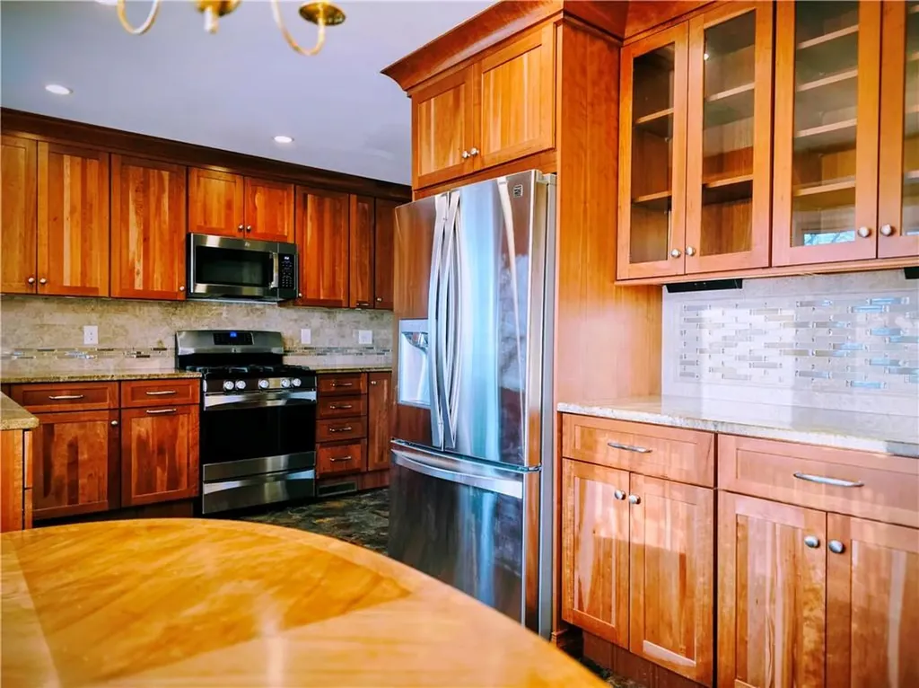 38 Bretton Woods Drive Cranston RI 02920