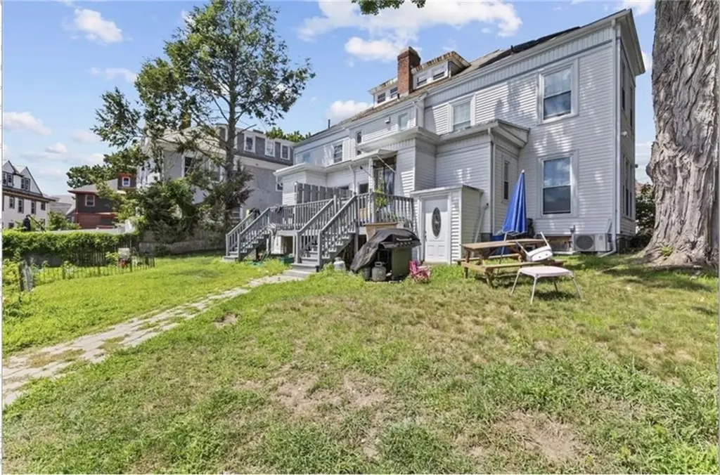 58 Oakley Road Woonsocket RI 02895