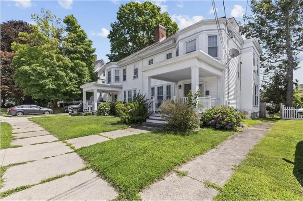 58 Oakley Road Woonsocket RI 02895