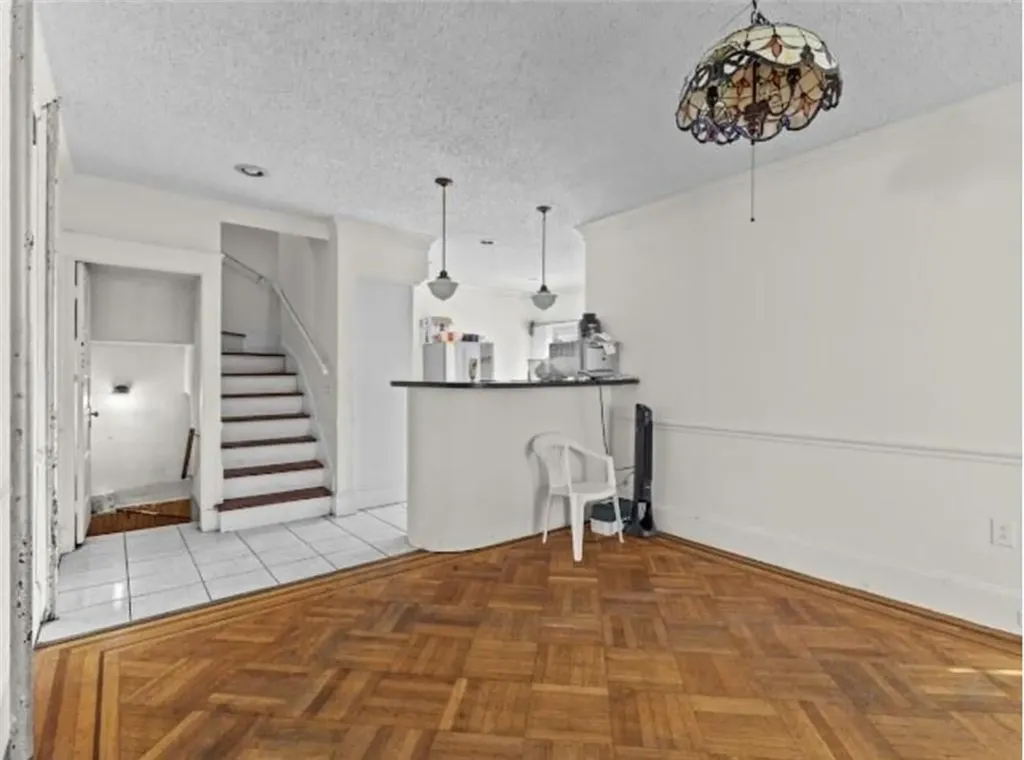 58 Oakley Road Woonsocket RI 02895