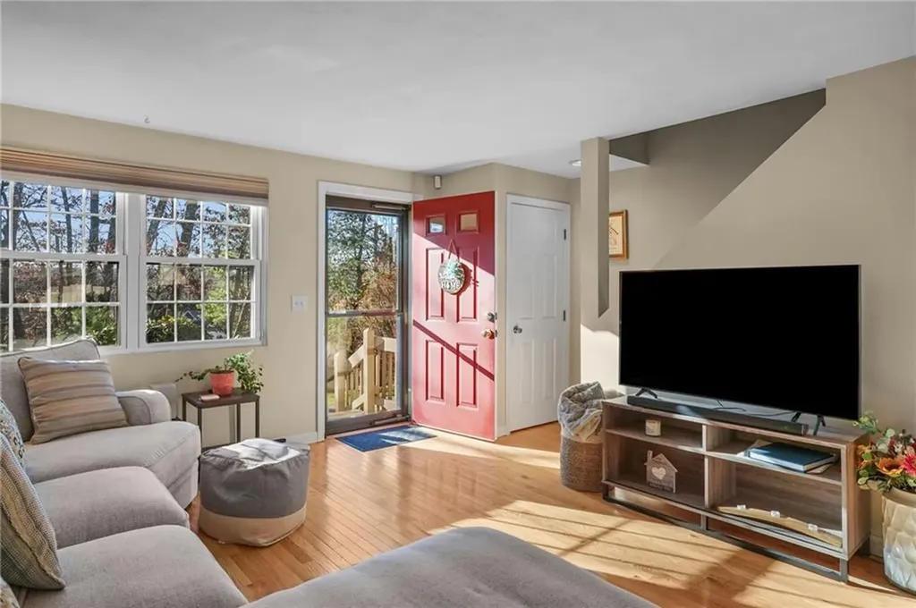 407 Pinewood Drive Smithfield RI 02917