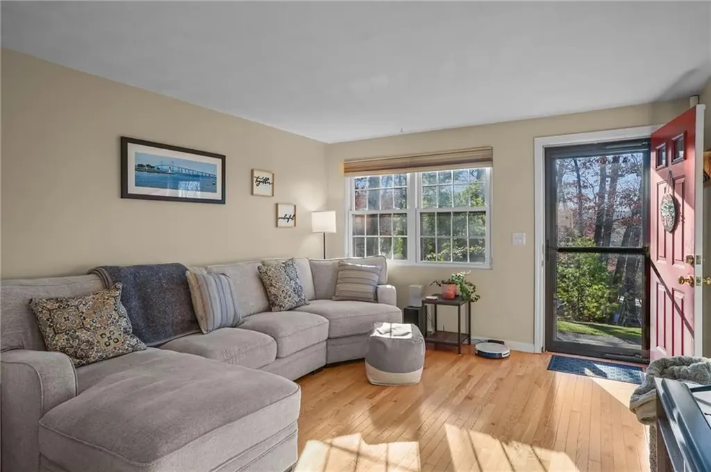 407 Pinewood Drive Smithfield RI 02917