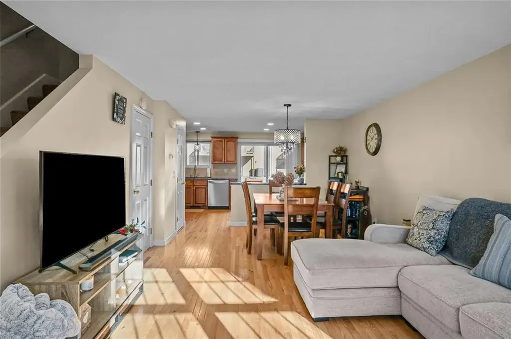 407 Pinewood Drive Smithfield RI 02917