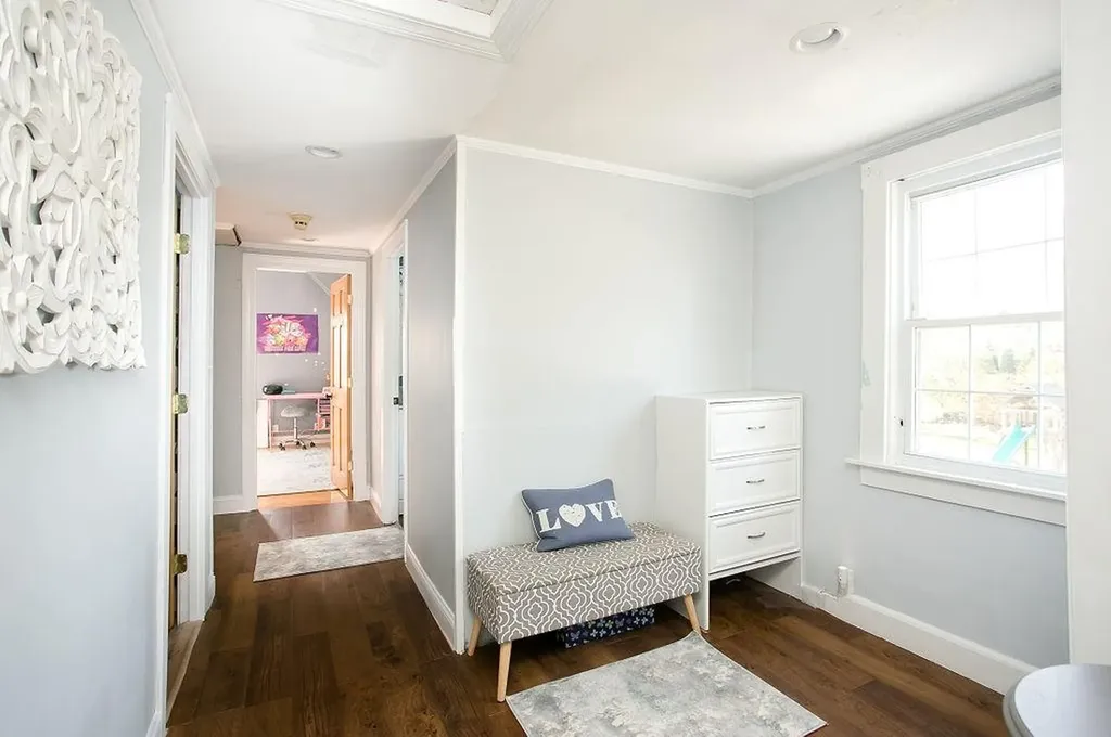 1994 East Main Road Portsmouth RI 02871