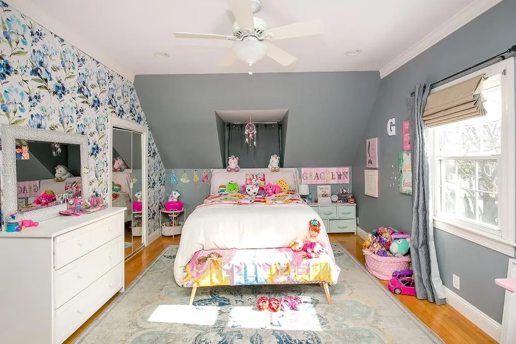 1994 East Main Road Portsmouth RI 02871