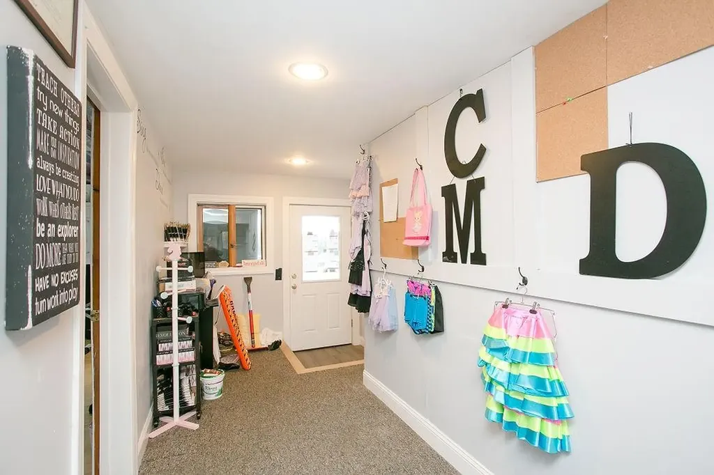 1994 East Main Road Portsmouth RI 02871