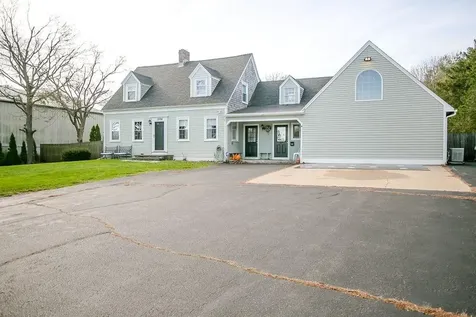 1994 East Main Road Portsmouth RI 02871