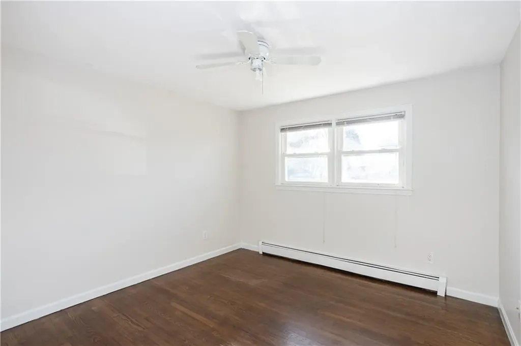 11 Granada Terrace Middletown RI 02842