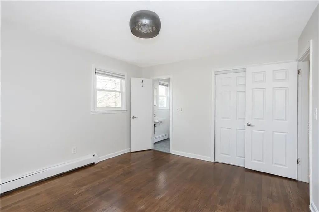 11 Granada Terrace Middletown RI 02842
