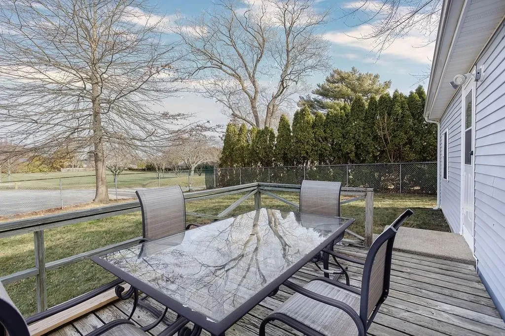 11 Granada Terrace Middletown RI 02842
