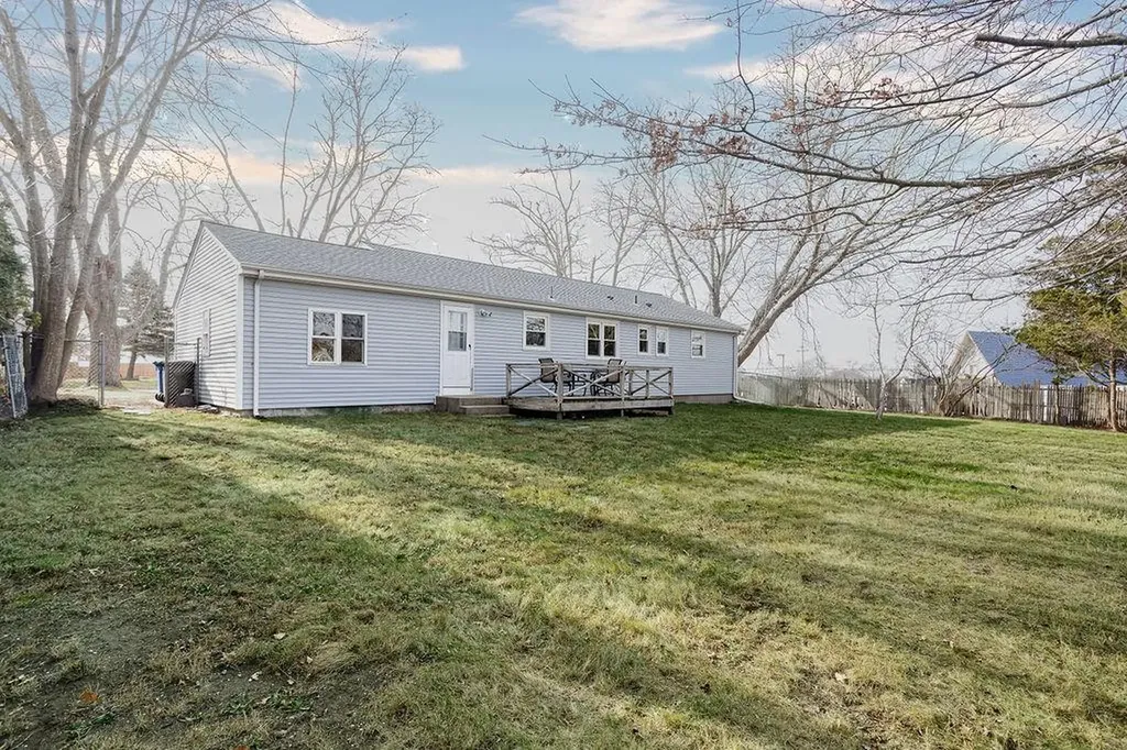 11 Granada Terrace Middletown RI 02842
