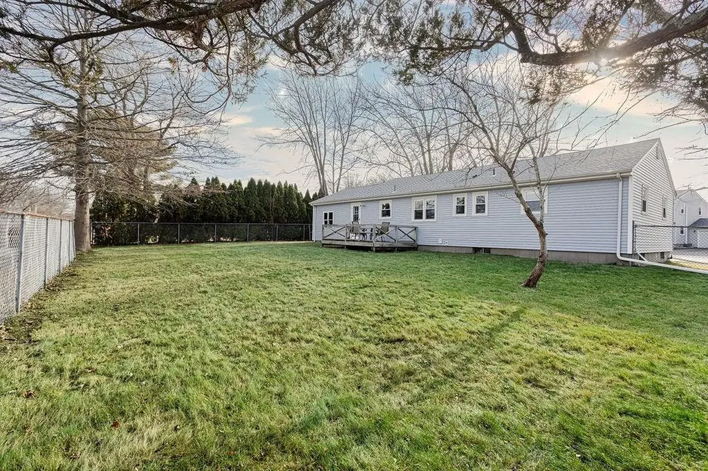 11 Granada Terrace Middletown RI 02842
