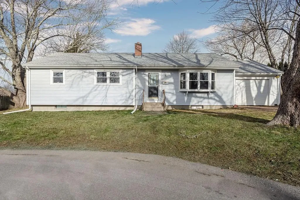 11 Granada Terrace Middletown RI 02842