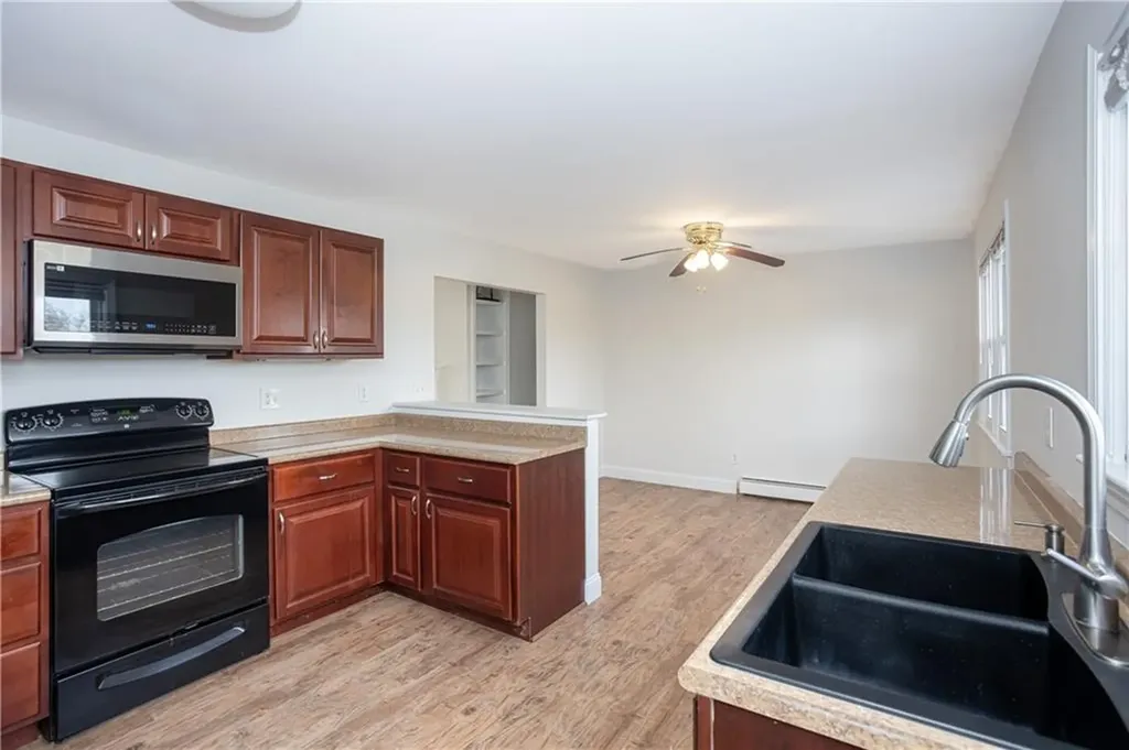 11 Granada Terrace Middletown RI 02842