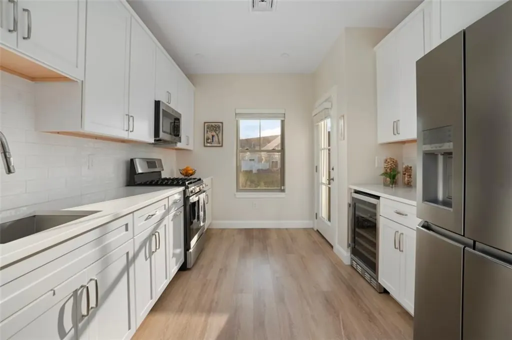 12 West Valley Circle West Warwick RI 02893