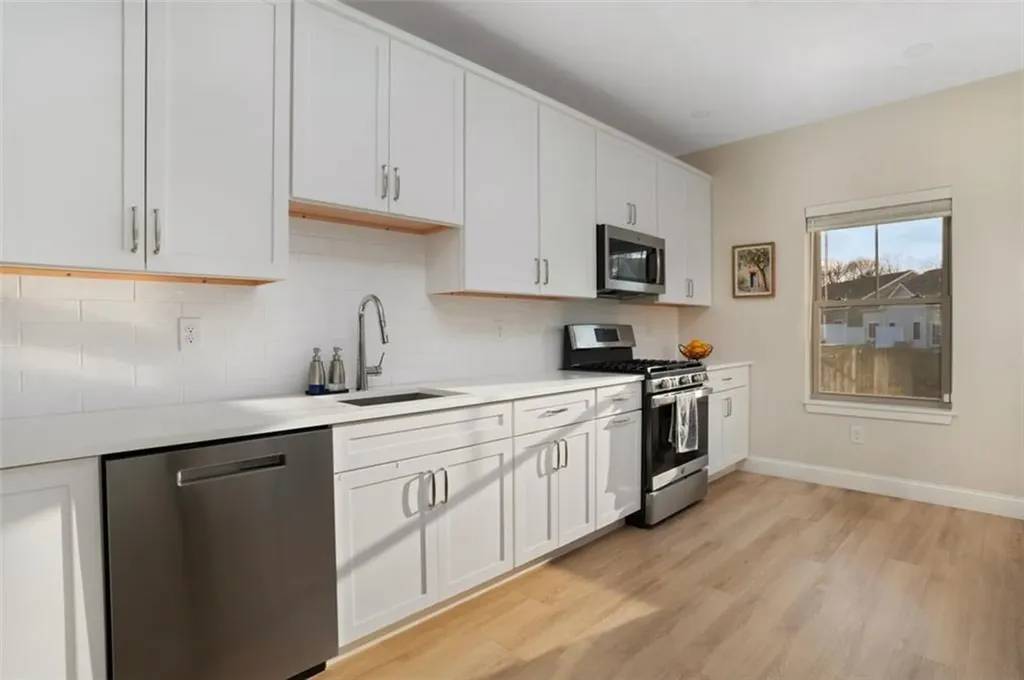 12 West Valley Circle West Warwick RI 02893