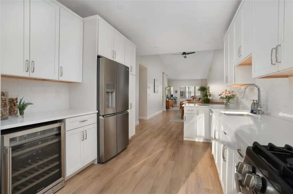 12 West Valley Circle West Warwick RI 02893