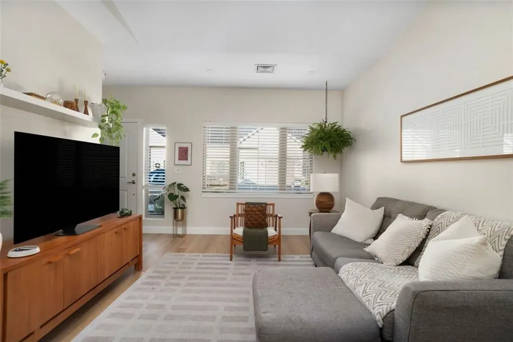 12 West Valley Circle West Warwick RI 02893