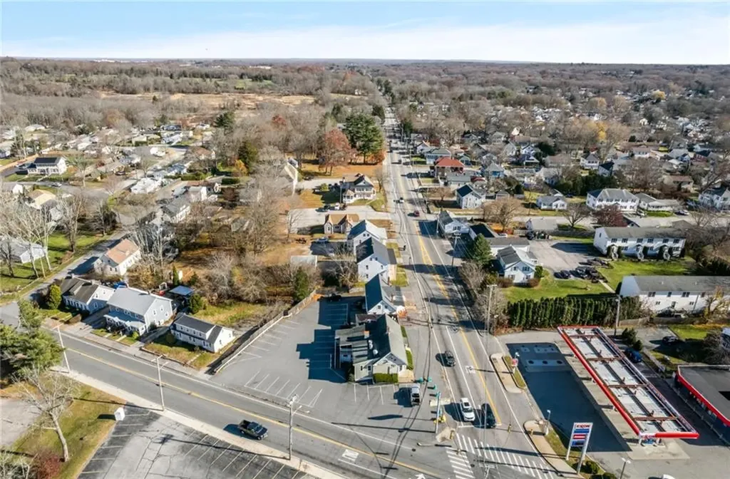 1593 1595 Centerville Road Warwick RI 02886
