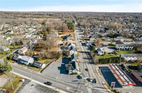 1593 1595 Centerville Road Warwick RI 02886