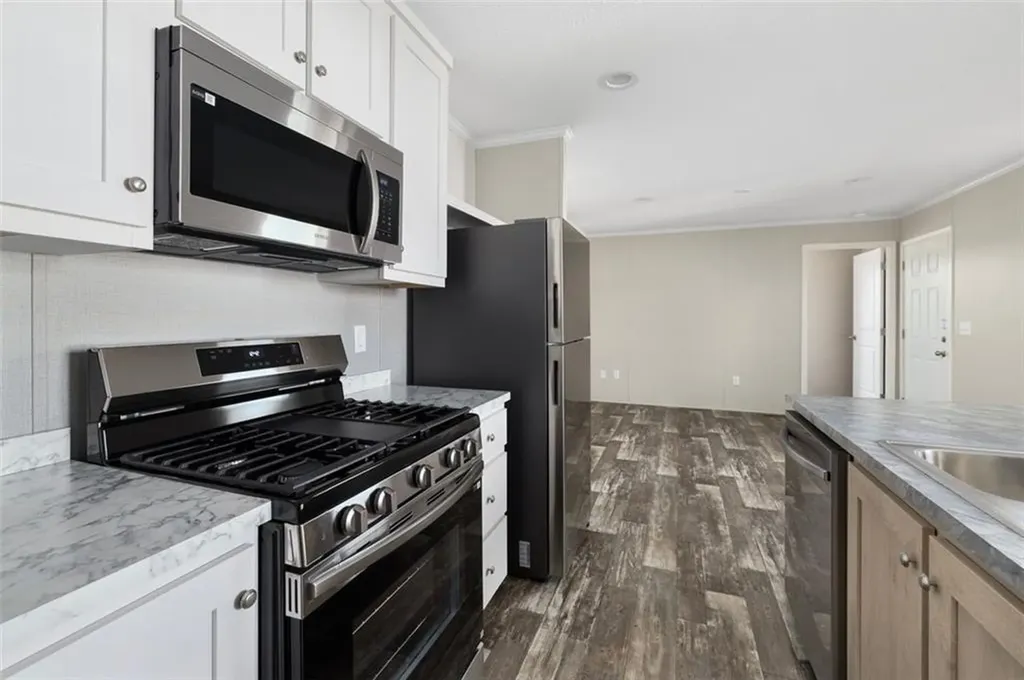 38 Lowell Avenue Pawtucket RI 02861