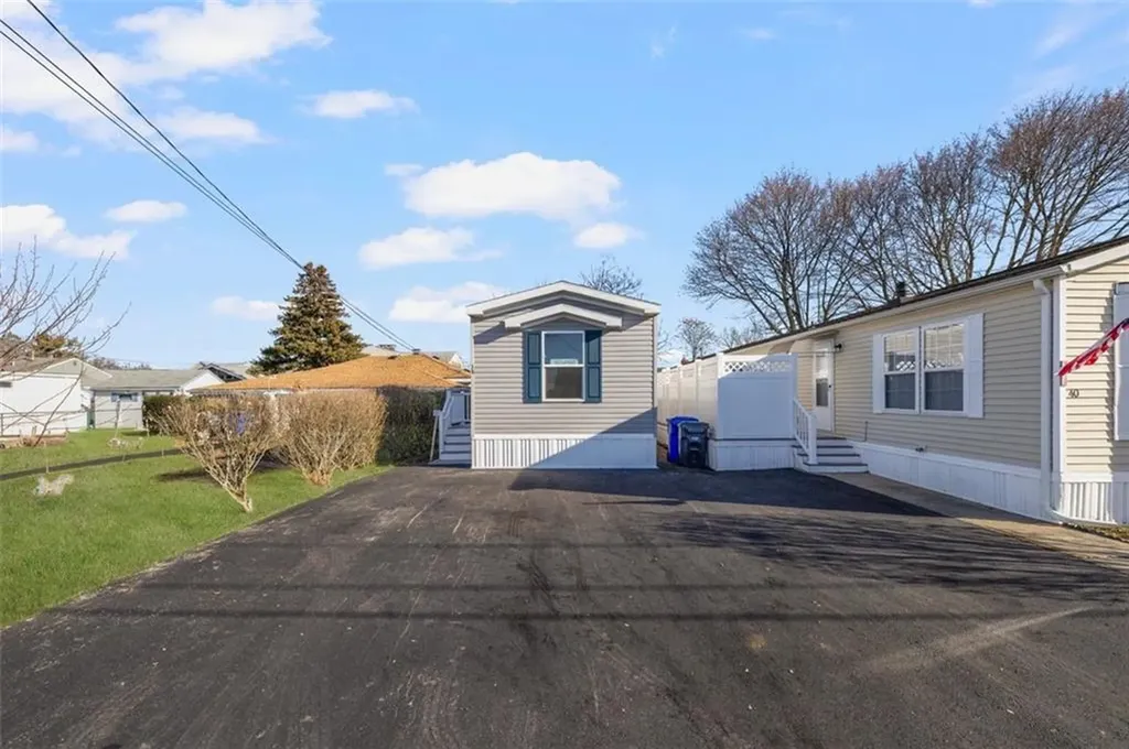 38 Lowell Avenue Pawtucket RI 02861