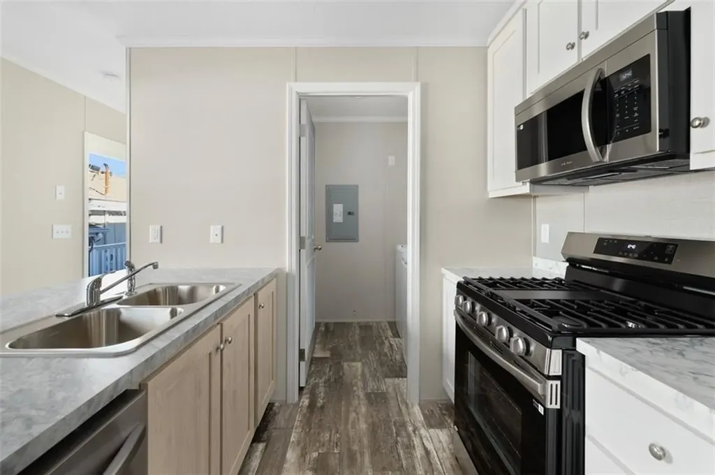 38 Lowell Avenue Pawtucket RI 02861