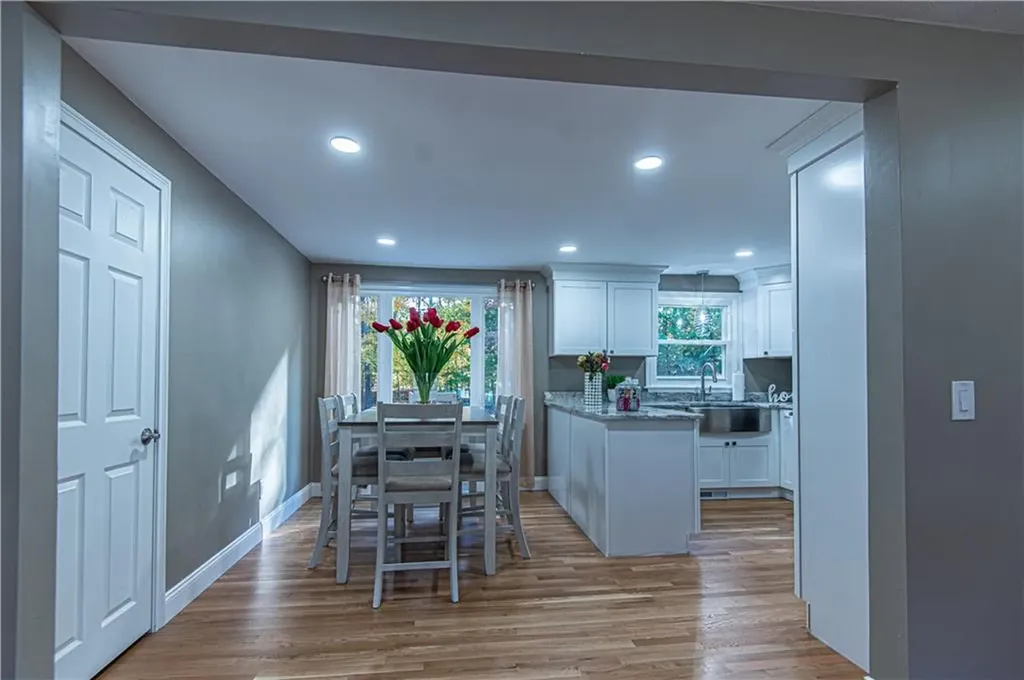 20 Maplewood Drive Coventry RI 02816