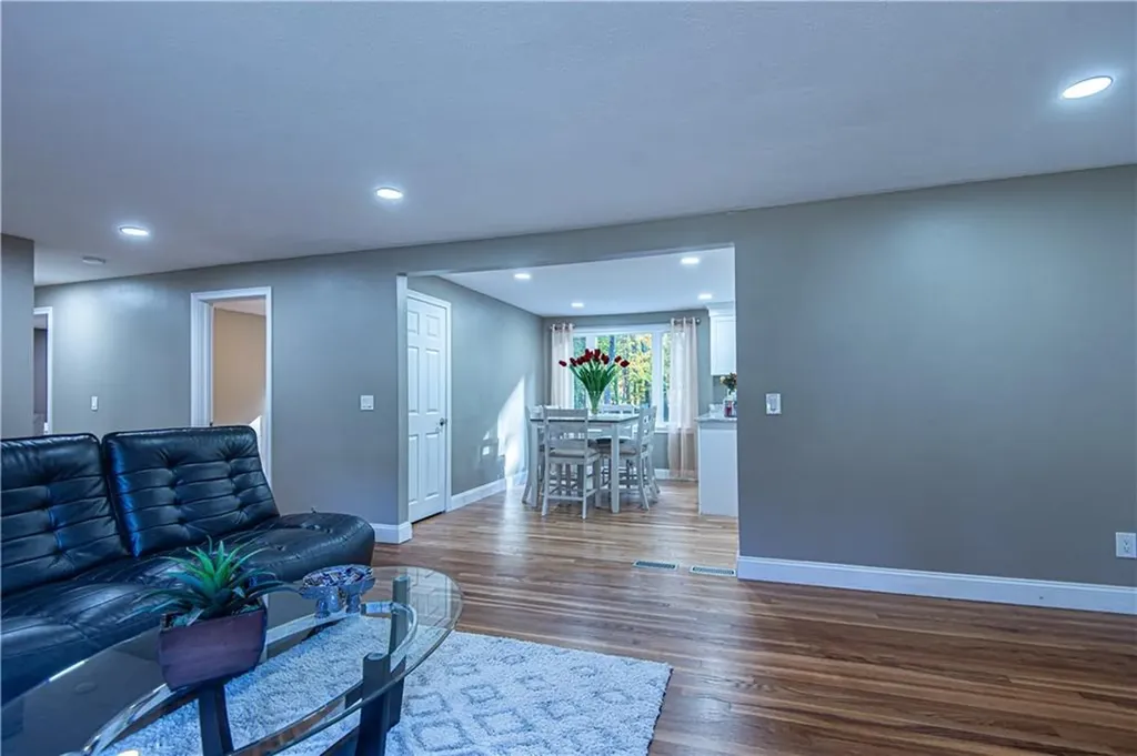 20 Maplewood Drive Coventry RI 02816