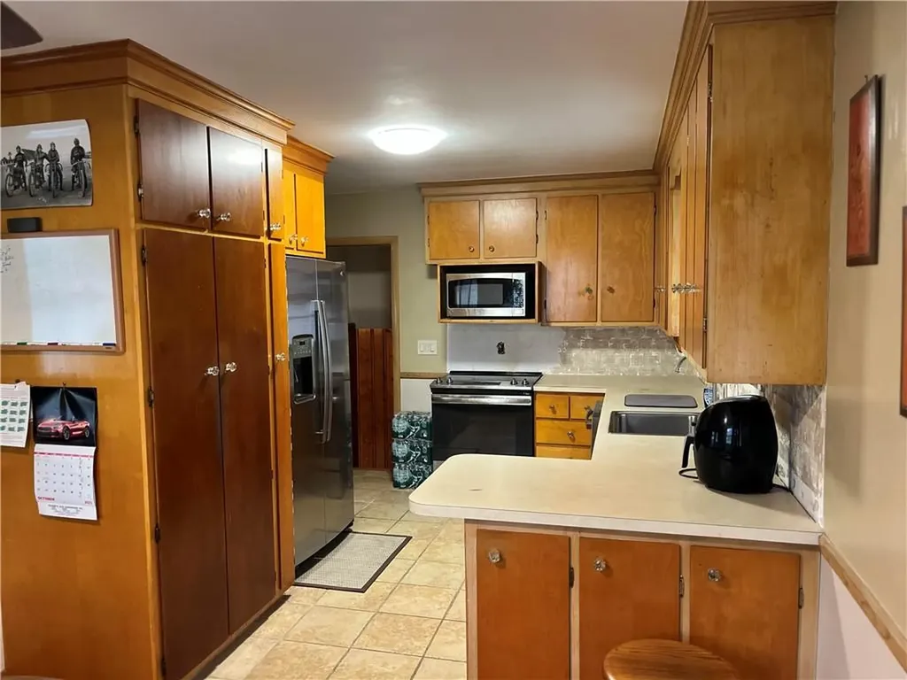 2 Cobble Hill Road Lincoln RI 02865